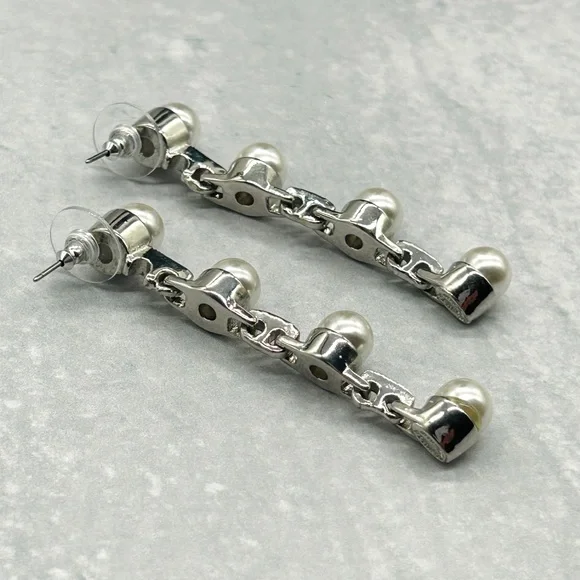 Gorgeous KJL Kenneth Jay Lane Long Silver Tone Pearl Cubic Zirconia CZ Earrings - Picture 7 of 14